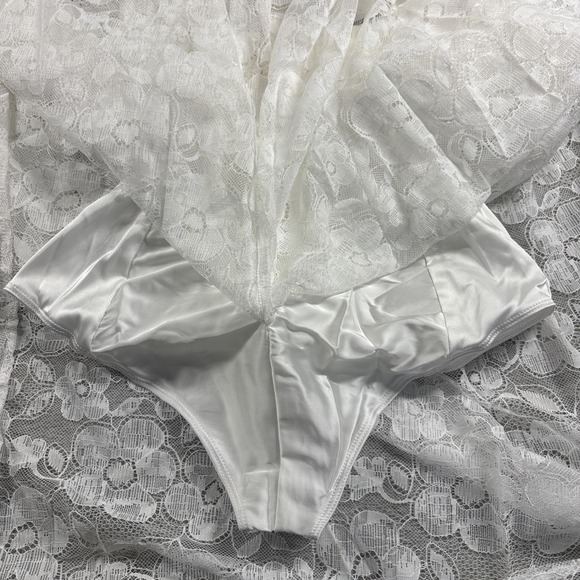 NWT For Love and Lemons Lorena Maxi Dress White Lace Size XXS - Picture 6 of 10